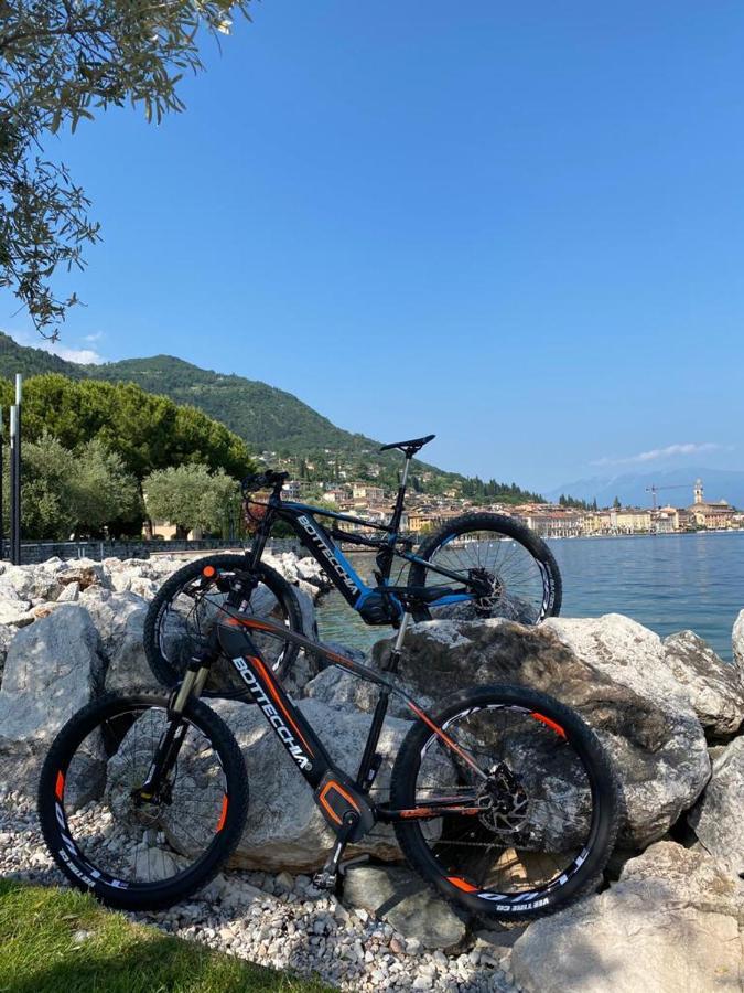 Bike Hotel Touring Gardone Riviera & Beach Bagian luar foto